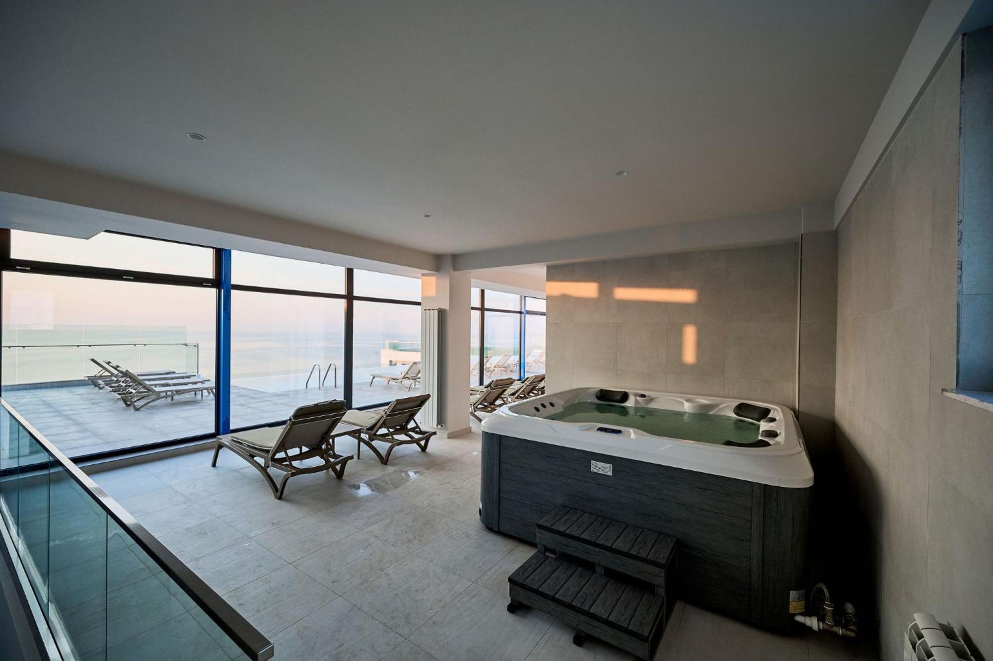 Seaview Luxury Studio In Infinity Beach Resort Mamaia Exterior foto